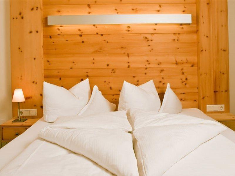 Hotel Zum Hirschen Längenfeld Exteriör bild
