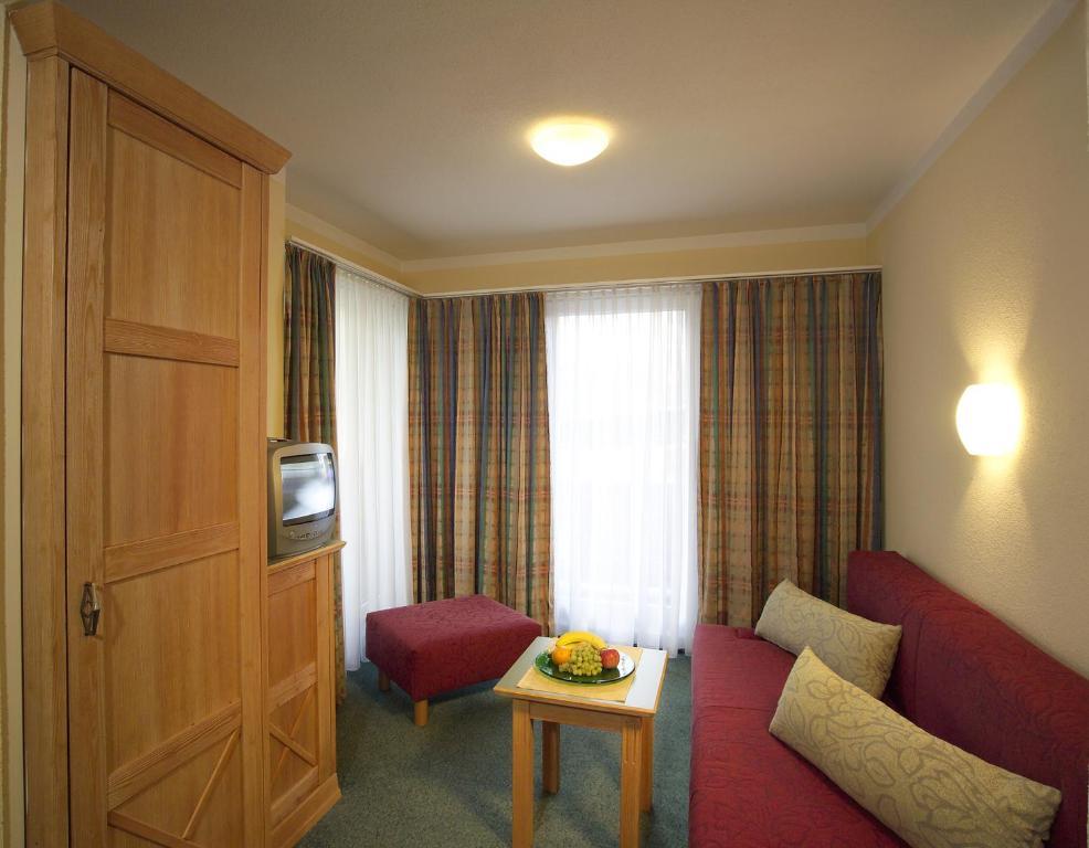 Hotel Zum Hirschen Längenfeld Exteriör bild