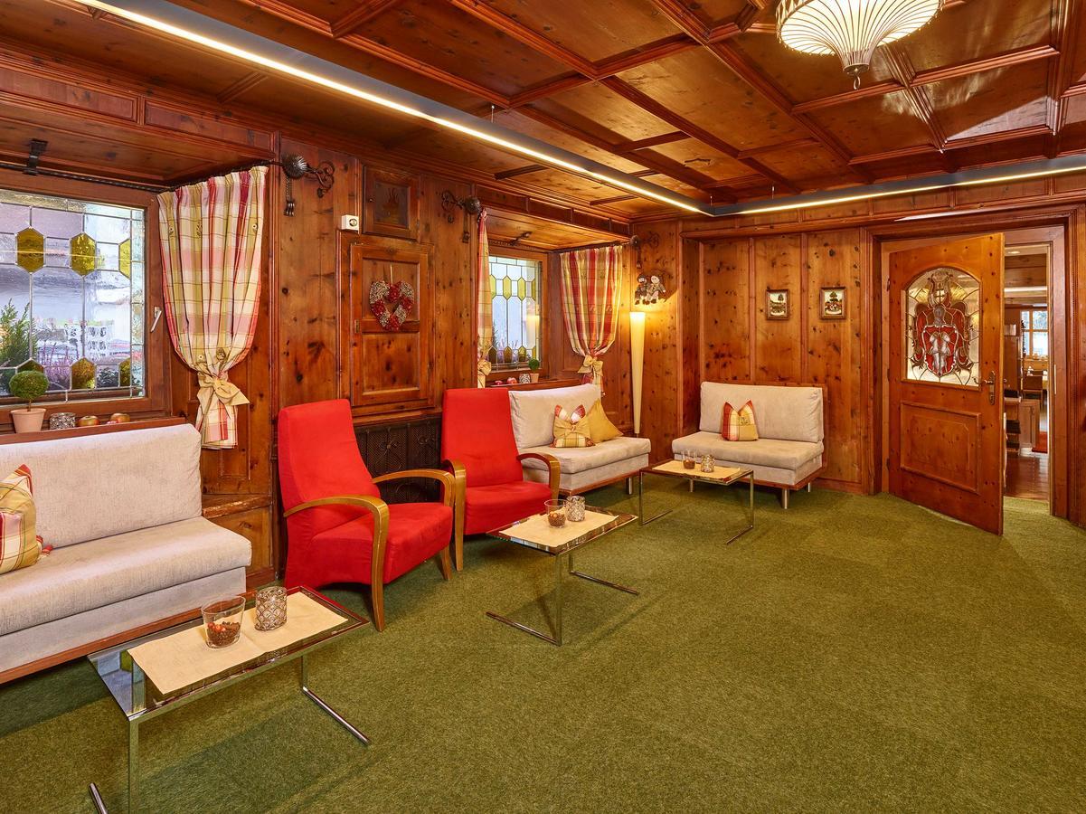 Hotel Zum Hirschen Längenfeld Exteriör bild