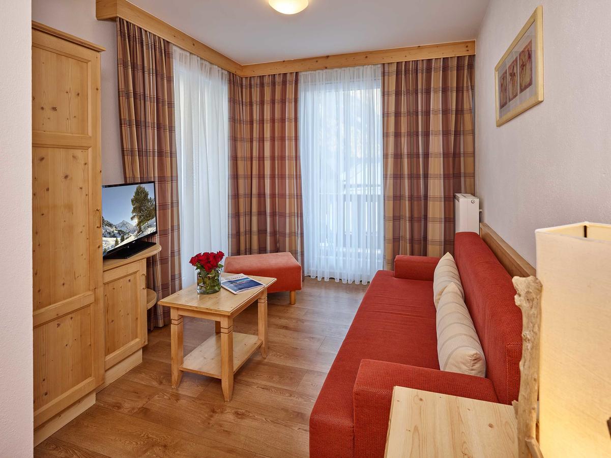 Hotel Zum Hirschen Längenfeld Exteriör bild
