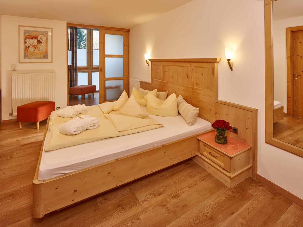 Hotel Zum Hirschen Längenfeld Exteriör bild