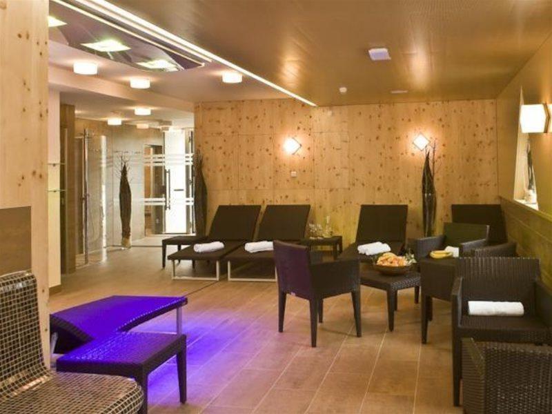 Hotel Zum Hirschen Längenfeld Exteriör bild