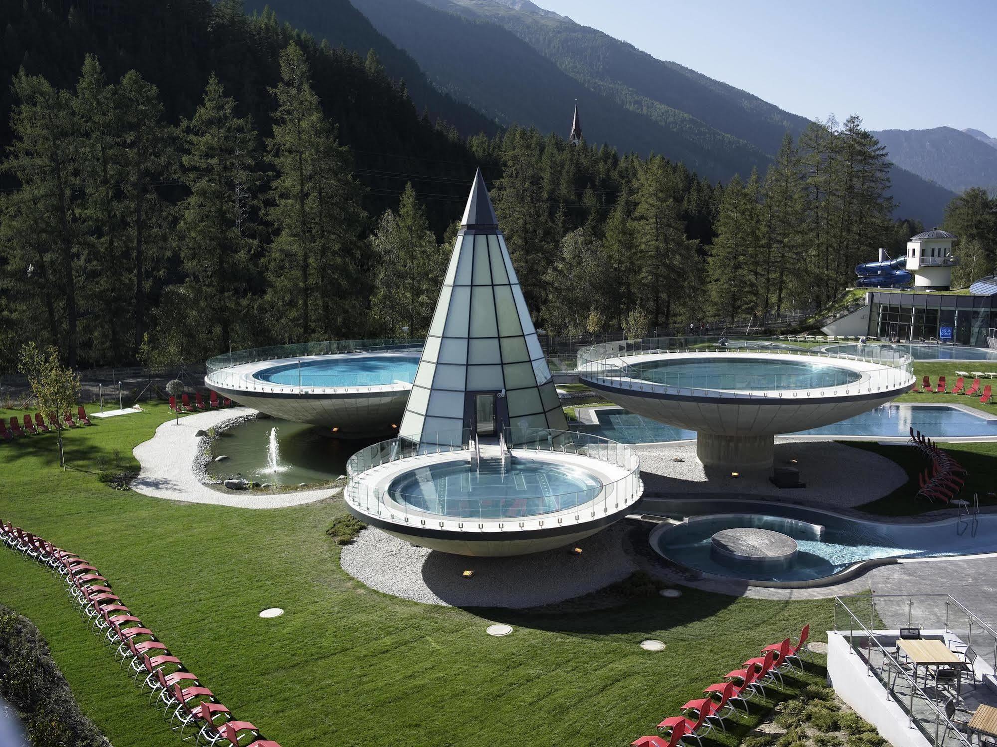 Hotel Zum Hirschen Längenfeld Exteriör bild